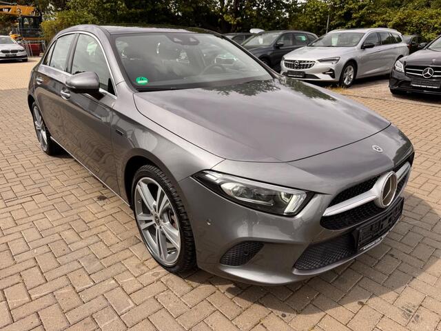 Mercedes-Benz A-KLASSE 250 e ** MULTIBEAM LED, PANO, LEDER, MEMORY, 19-inch LMV, 2-zone AIRCO, ACC ** UNFALLFREI ** ** INFORMEER OOK NAAR ONZE AANTREKKELIJKE FINANCIAL-LEASE TARIEVEN **