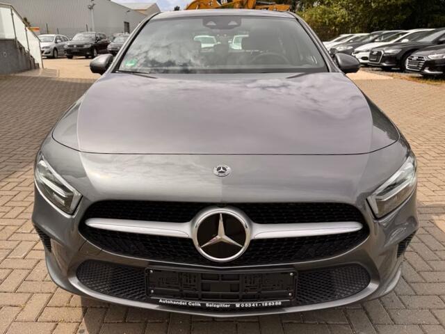 Mercedes-Benz A-KLASSE 250 e ** MULTIBEAM LED, PANO, LEDER, MEMORY, 19-inch LMV, 2-zone AIRCO, ACC ** UNFALLFREI ** ** INFORMEER OOK NAAR ONZE AANTREKKELIJKE FINANCIAL-LEASE TARIEVEN **