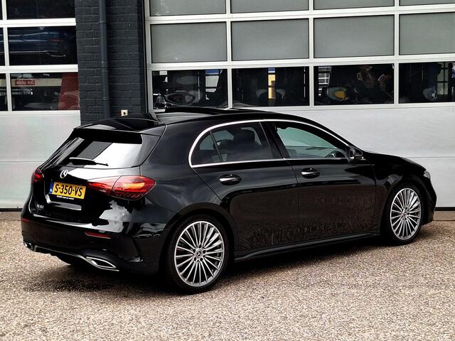 Mercedes-Benz A-KLASSE 180 AMG Line | Panoramadak | Achteruitrijcamera | Sfeerverlichting | Stoelverwarming | Advanced Sound System | Dodehoekassistentie | Keyless-GO | Parkeersensoren Rondom | Privacy Glas Achter