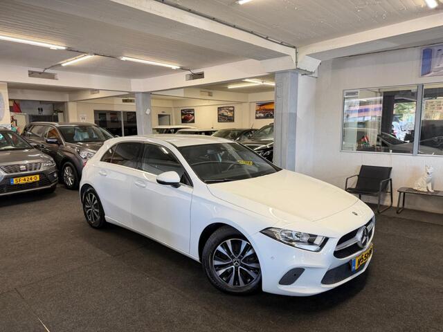 Mercedes-Benz A-KLASSE 180 Bns Solution*Carplay*Camera*Led*Velgen