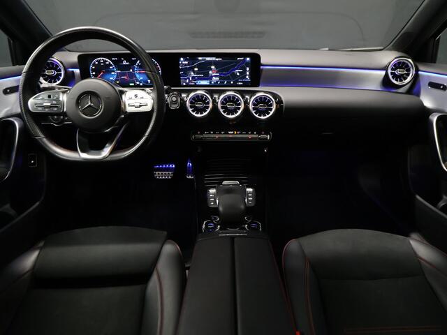 Mercedes-Benz A-KLASSE 250 e Business Solution AMG Limited [SCHUIFKANTELDAK, APPLE CARPLAY, ANDROID, STOELVERWARMING,CRUISE CONTROL, PDC V+A, ACHTERUITRIJ CAMERA, KEYLESS ENTRY, CLIMATE CONTROL, NAVIGATIE, NIEUWSTAAT]