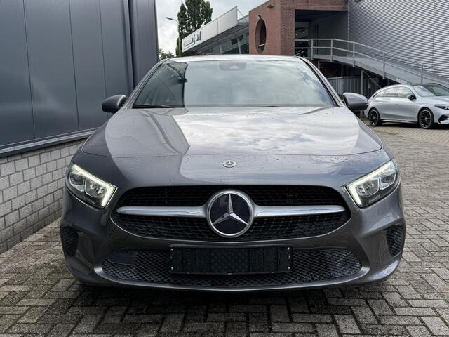 Mercedes-Benz A-KLASSE 250 e 17"/Dodehoek/Camera/PDC v+a/Apple Carplay & Android Auto/DAB/Navigatie/Climate