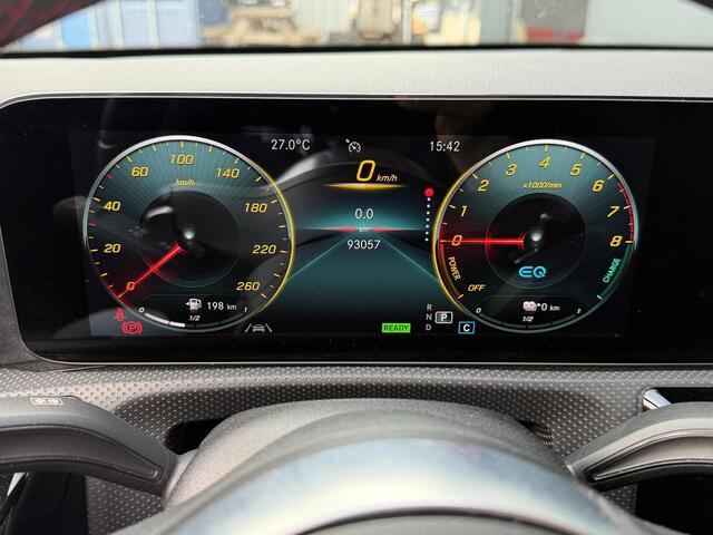 Mercedes-Benz A-KLASSE 250 e AMG Line 18"/360 camera/PDC v+a/Stoelverwarming/Apple Carplay & Android Auto/DAB/Navigatie/Climate