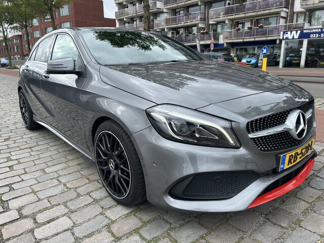 Mercedes-Benz A-KLASSE 180 Business Solution AMG airco/ecc navigatie amg pakket