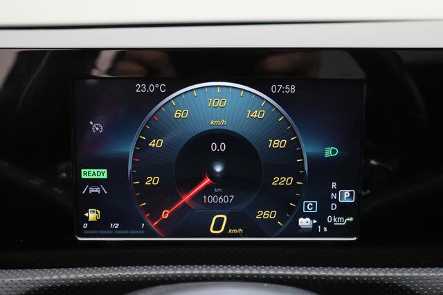 Mercedes-Benz A-KLASSE 250 e Business Solution AMG Limited SOH 100%, Sfeerverlichting, Apple Carplay, Camera, LED, Lane Assist, 18"