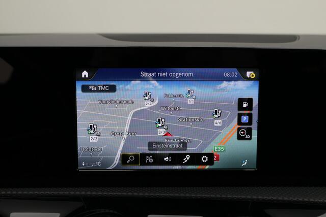 Mercedes-Benz A-KLASSE 250 e Business Solution AMG Limited SOH 100%, Sfeerverlichting, Apple Carplay, Camera, LED, Lane Assist, 18"