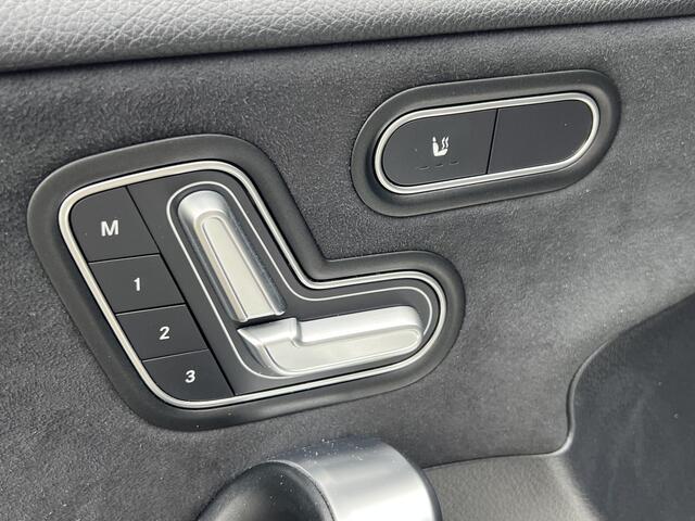 Mercedes-Benz A-KLASSE 220 4MATIC Premium Plus | Nieuw binnen | Pano | Navi | NAP