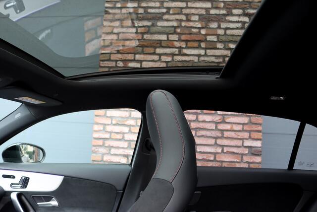 Mercedes-Benz A-KLASSE 250 e AMG Line | Panoramadak | Memory | Distronic | HUD | Keyless Go | Advanced Sound System | Sfeerverlichting | Multibeam LED | Augmented Reality |