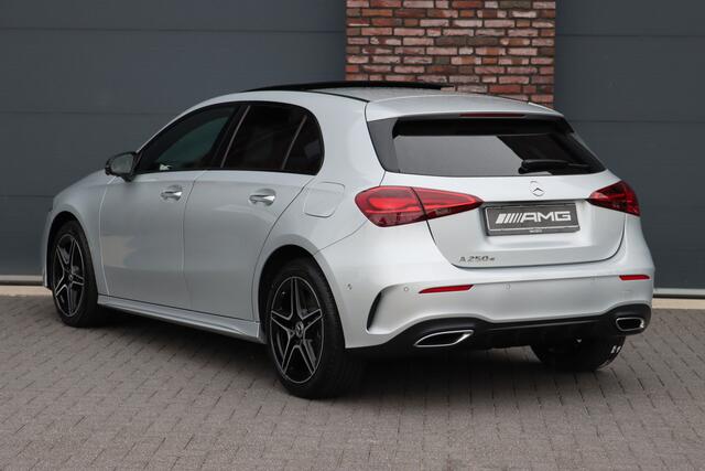 Mercedes-Benz A-KLASSE 250 e AMG Line | Panoramadak | Memory | Distronic | HUD | Keyless Go | Advanced Sound System | Sfeerverlichting | Multibeam LED | Augmented Reality |