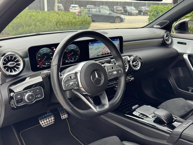 Mercedes-Benz A-KLASSE A 250 AMG Edition 1 225pk Aut. Panorama Night Pakket Burmester 19" 103dkm!!