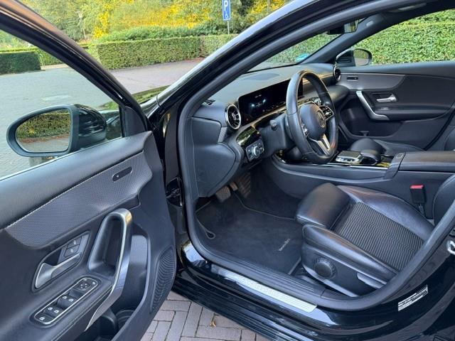 Mercedes-Benz A-KLASSE 200 Premium Plus Automaat Acarplay Stoelverwarmimg