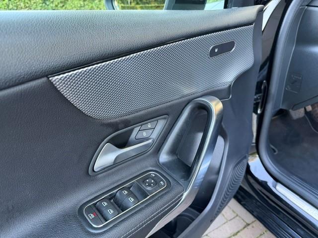 Mercedes-Benz A-KLASSE 200 Premium Plus Automaat Acarplay Stoelverwarmimg