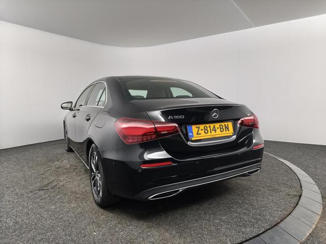 Mercedes-Benz A-KLASSE 180 Business Line | Camera | Navigatie | Climate Control | Stoelverwarming |
