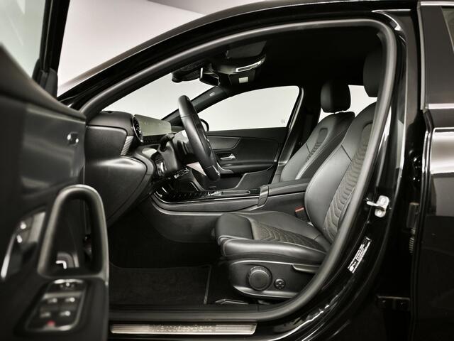 Mercedes-Benz A-KLASSE 180 Business Line | Camera | Navigatie | Climate Control | Stoelverwarming |