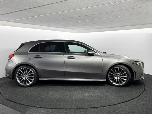 Mercedes-Benz A-KLASSE 180 Premium Plus / Pano / AMG / Camera / 19inch / Navigatie / 64.000km