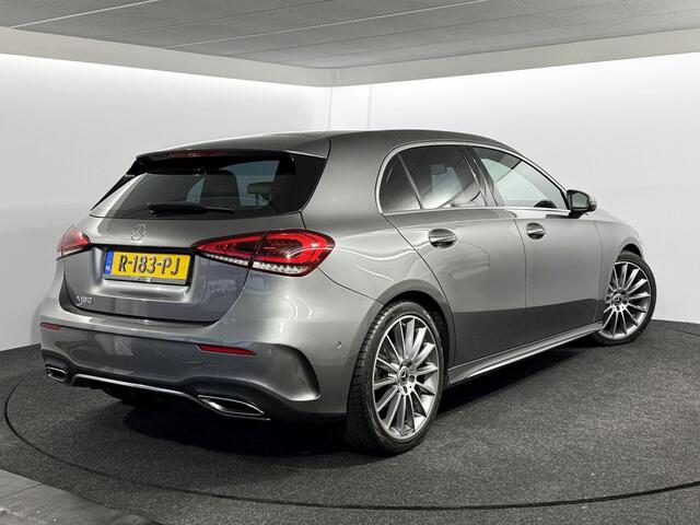 Mercedes-Benz A-KLASSE 180 Premium Plus / Pano / AMG / Camera / 19inch / Navigatie / 64.000km