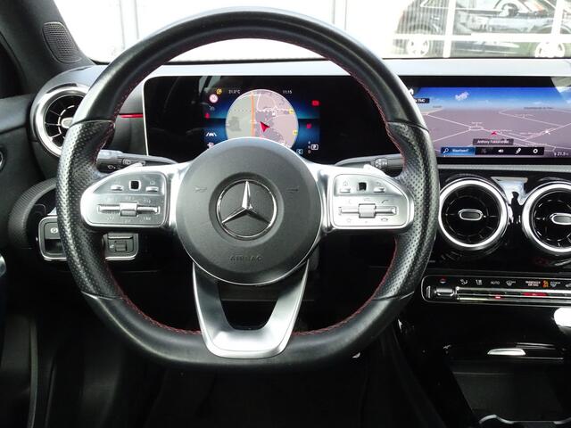 Mercedes-Benz A-KLASSE 200 Business Solution AMG | Wide Screen | High-performance LED
