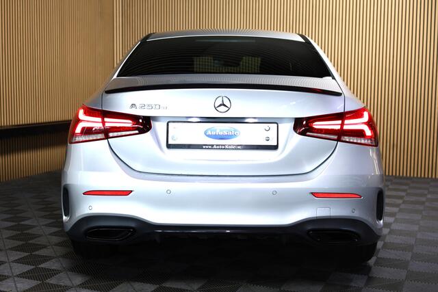 Mercedes-Benz A-KLASSE 250 e Business AMG VIRTUAL NAVI CLIMA KEYLSS START SFEER CAMERA '20