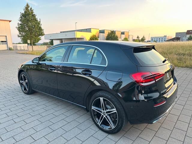 Mercedes-Benz A-KLASSE 250e ** MULTIBEAM LED, PANO, HALF-LEDER, MEMORY, VERW. ST, 18-inch LMV ** 1e EIG - UNFALLFREI ** ** INFORMEER OOK NAAR ONZE AANTREKKELIJKE FINANCIAL-LEASE TARIEVEN **