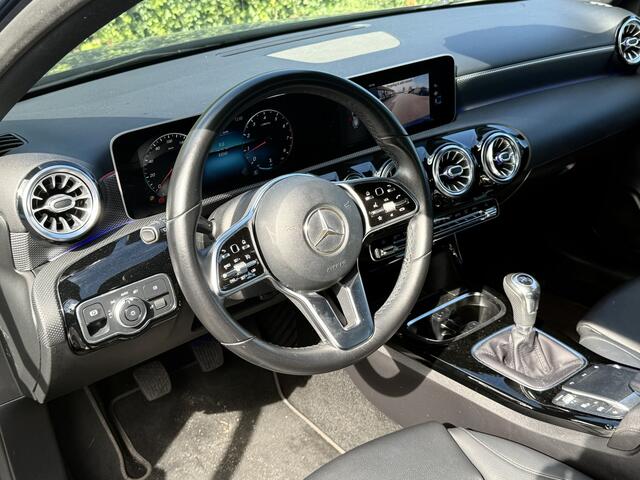 Mercedes-Benz A-KLASSE 160 I WideScreen I 19" I Camera I Sfeerverlichting