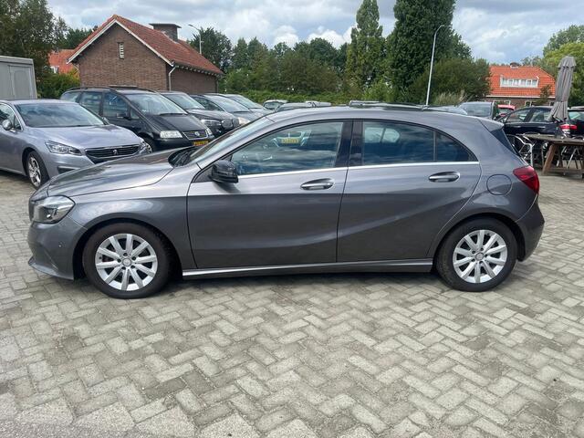 Mercedes-Benz A-KLASSE 180 Lease Edition Plus ecc perkeersensoren lm velgen navi nieuwe apk