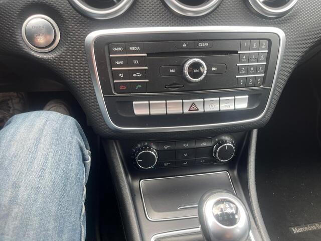 Mercedes-Benz A-KLASSE 180 Lease Edition Plus ecc perkeersensoren lm velgen navi nieuwe apk