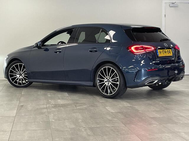 Mercedes-Benz A-KLASSE 180 AMG Line | Trekhaak | Origineel NL-auto | Camera | Stoelverwarming | Apple Carplay & Android Auto