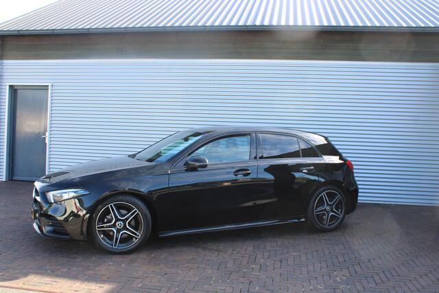 Mercedes-Benz A-KLASSE 180 Business Solution AMG night sfeer licht