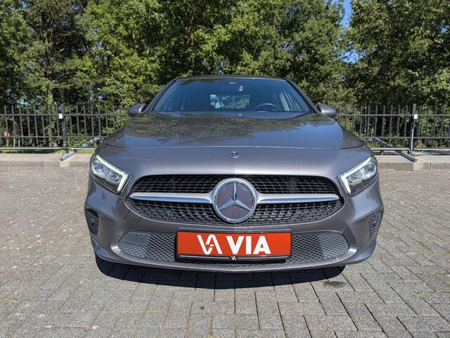Mercedes-Benz A-KLASSE 200 | 163PK | Business + | Trekhaak | ACC | ECC | Stoelverw. | Halfleer | Camera | PDC | Lichtmetaal |