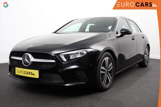 Mercedes-Benz A-KLASSE 180 7-DCT Progressive Style Plus Navigat