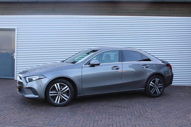 Mercedes-Benz A-KLASSE 250 e Luxury Line