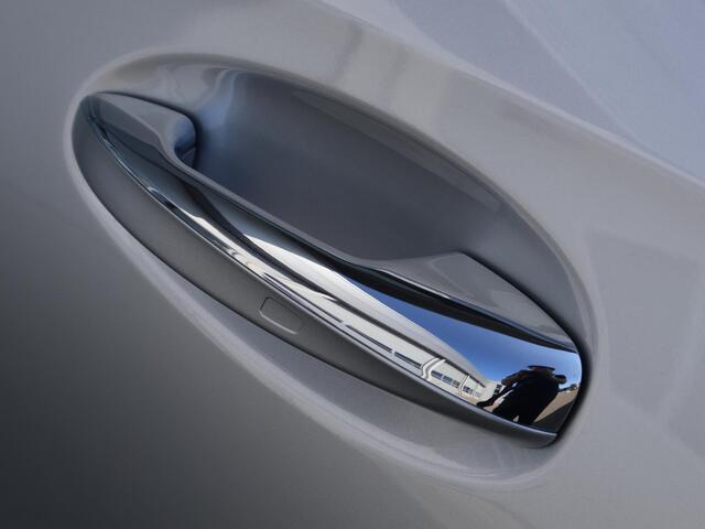 Mercedes-Benz A-KLASSE 180 AMG Line l Panorama dak l Keyless entry l Achteruitrij camera l Stoelverwarming