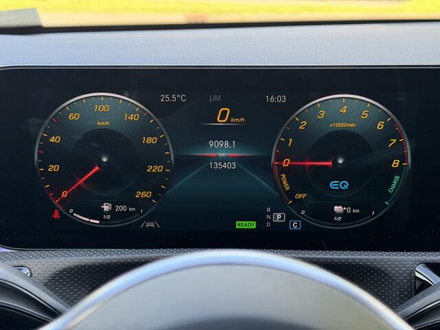 Mercedes-Benz A-KLASSE BWJ 2021 | 250 e 161PK Bus Solution Luxury Lim. | PANO DAK | LEER | TREKHAAK | AMBIENT PAKKET | 2 X STOEL GEHEUGEN | CLIMA | NAVI | PDC 2X | FULL LED | STOELVERW | CRUISE |