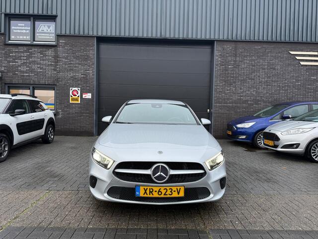 Mercedes-Benz A-KLASSE 180 Business Solution | 3/6/12MND GARANTIE | NAVIGATIE | CRUISE |LED | DAB | PDC | LMV | GOED ONDERHOUDEN |