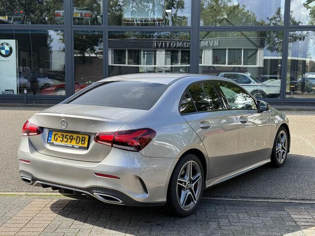 Mercedes-Benz A-KLASSE 200 Business Solution VAN: € 26.900- VOOR: € 24.877,- UW HERFSTVOORDEEL: € 2.023,-| ORIG. NL NAP 2E EIG.| 58.000KM!| GLASCOATING| WIDESCREEN| CAMERA| RECENT ONDERHOUD GEHAD, DIRECT LEVERBAAR| AMG | APPLE CARPLAY/ ANDROID AUTO| DODE HOEK SENSOR|