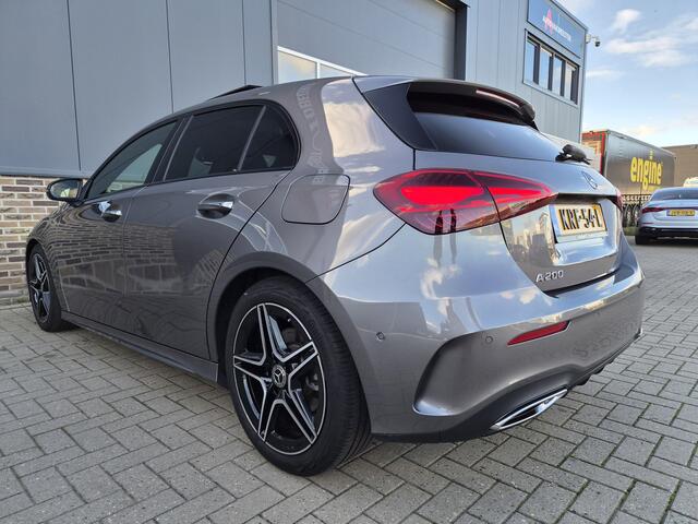 Mercedes-Benz A-KLASSE 200 AMG Line,Keyless Go,Pano,Camera,Sfeerverlichting,Enz