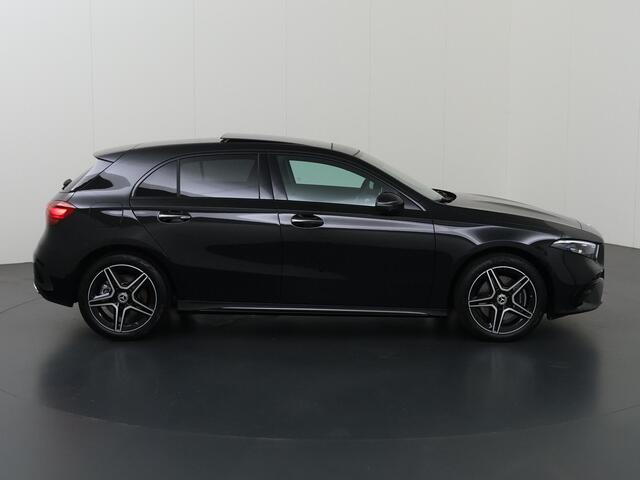 Mercedes-Benz A-KLASSE 250e Business Solution AMG | Panoramaschuifdak | Premium Plus | Head-up display | Dodehoekassistent |