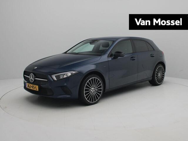 Mercedes-Benz A-KLASSE 250 e Business Solution AMG Limited | Multispaak wielen | electronic climate controle | rijstrooksensor met correctie | Navigatiesysteem |