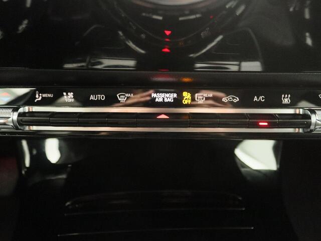 Mercedes-Benz A-KLASSE 250 e Business Solution AMG Limited | Multispaak wielen | electronic climate controle | rijstrooksensor met correctie | Navigatiesysteem |