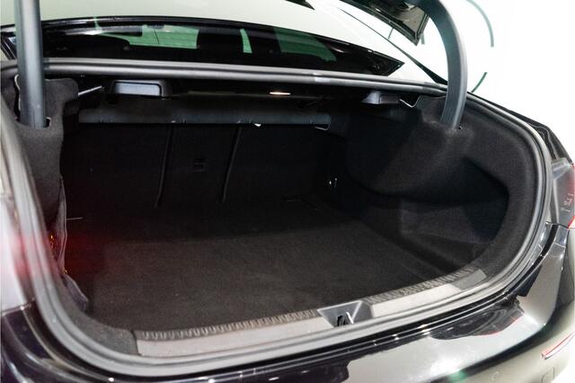 Mercedes-Benz A-KLASSE 180 Business Solution AMG 136PK | A35 Optiek | Pano | Sfeer | LED | Carplay | Garantie