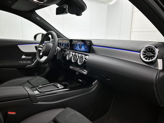 Mercedes-Benz A-KLASSE 250 e Business Solution AMG | AMG Line Plus pakket | Nightpakket | MULTIBEAM LED | 360° camera | Panoramaschuifdak | Smartphone-integratie | Head-up display | 19 inch AMG velgen |