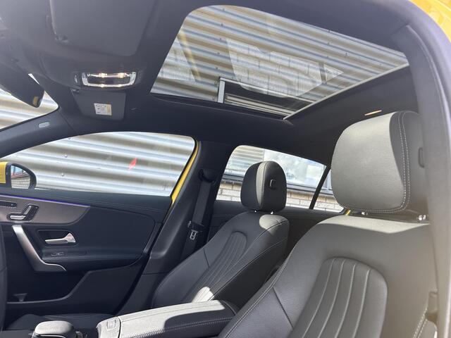 Mercedes-Benz A-KLASSE 220 Launch Edition Premium Plus | Panoramadak | Burmester | Stoelverwarming