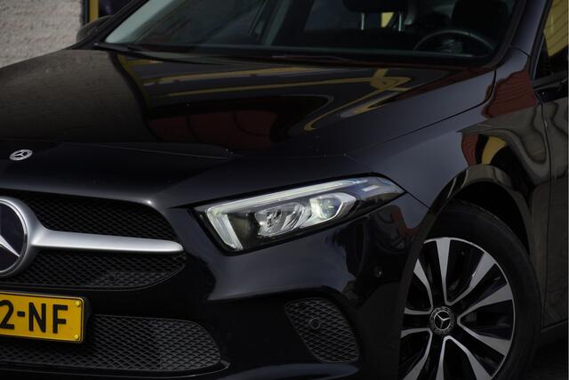 Mercedes-Benz A-KLASSE 180 Automaat! Business Solution BJ2020 Lmv 16" | Led V+A | Pdc | Navi | Virtual cockpit | Climate control | Cruise control | Verwarmde voorstoelen | Getint glas