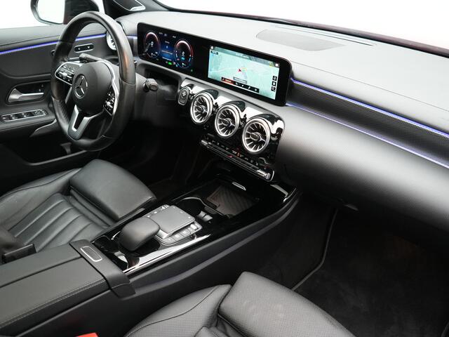 Mercedes-Benz A-KLASSE 250 e Premium PHEV 218pk Dealer O.H | Trekhaak Af Fabriek | Panodak | Adaptive Cruise | Multibeam LED | Burmester Audio | 360 Camera | Lederen Sportstoelen Massage & Memory | Keyless | Stuur & Stoelverwarming | Apple Carplay | Navigatie | Virtual | DAB | 18"L.M | Plug In Hybrid |