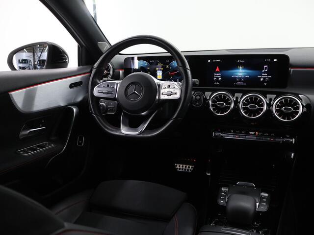 Mercedes-Benz A-KLASSE 200 Business Solution AMG | Night | Achteruitrijcamera | Sfeerverlichting | Privacybeglazing | Stoelverwarming | Apple Carplay | – foto 9