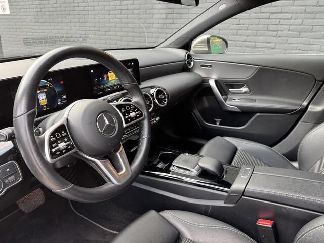 Mercedes-Benz A-KLASSE 250 e Premium I INCL. € 850,00 AFL.KOSTEN + BOVAG GARANTIE