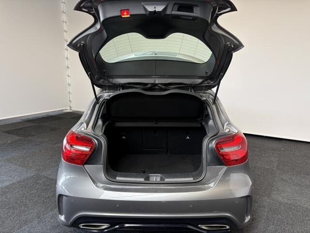 Mercedes-Benz A-KLASSE 180 Sport Edition Automaat | Navigatie | Camera | Cruise Control | AMG line – foto 9
