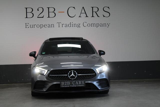 Mercedes-Benz A-KLASSE 180 d | AMG | Night Pakket | Panorma
