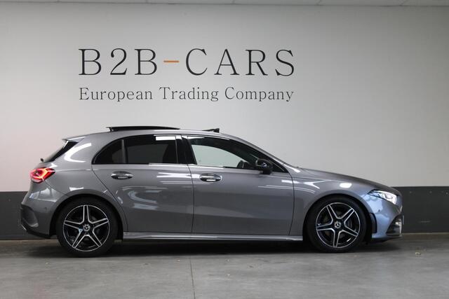 Mercedes-Benz A-KLASSE 180 d | AMG | Night Pakket | Panorma