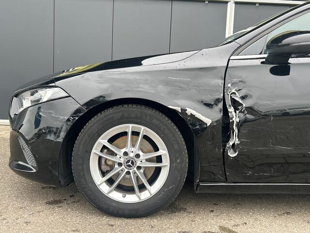 Mercedes-Benz A-KLASSE 180 d Premium